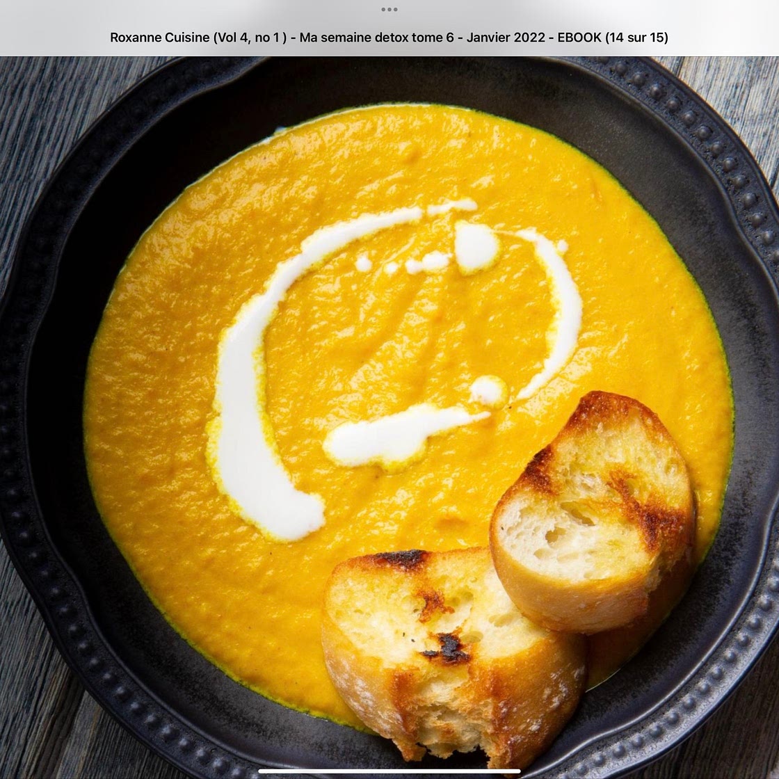 Potage aux carottes, curcuma et cari