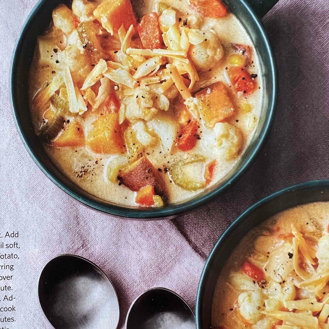 Cheesy Cauliflower & Sweet Potato Soup 