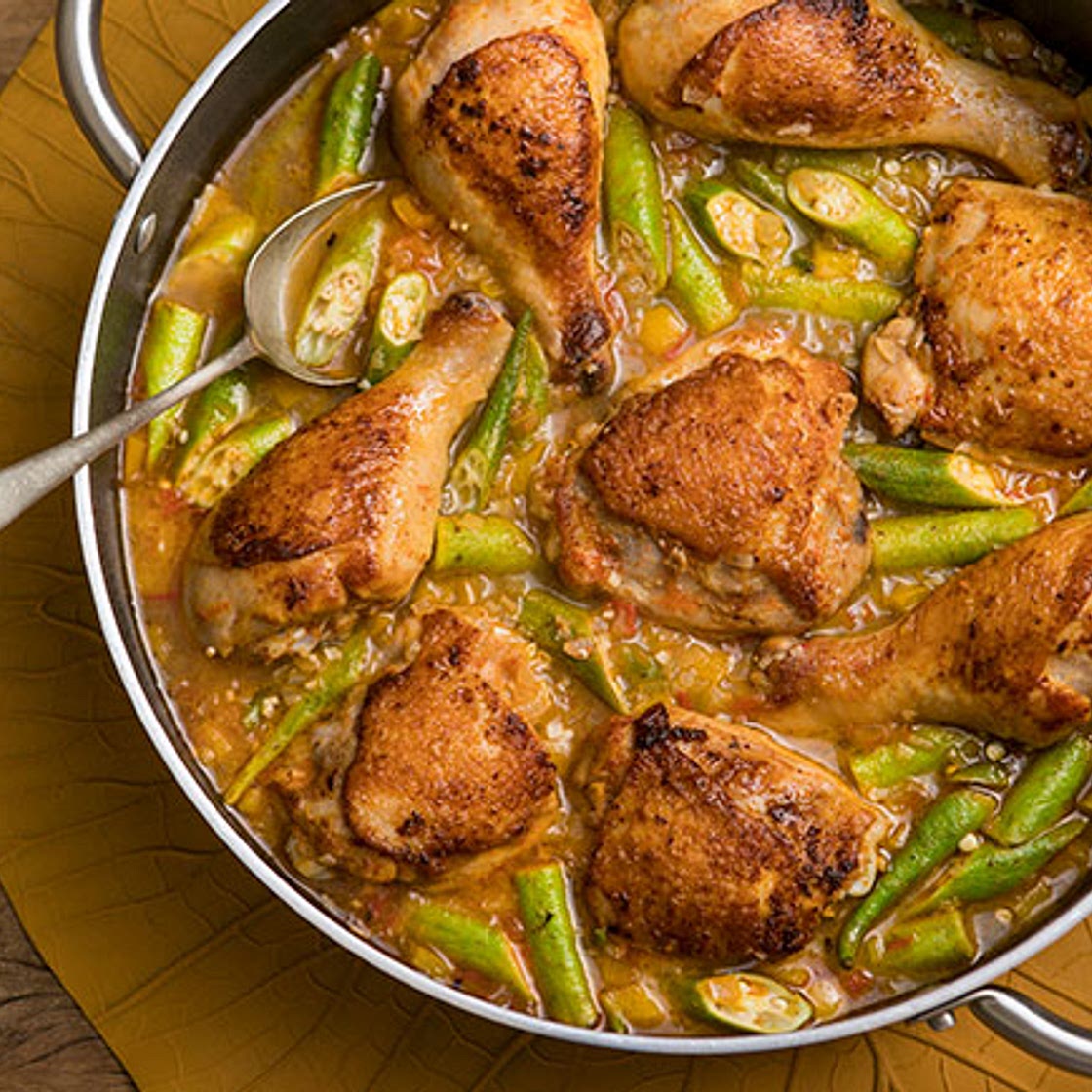 Frango com quiabo