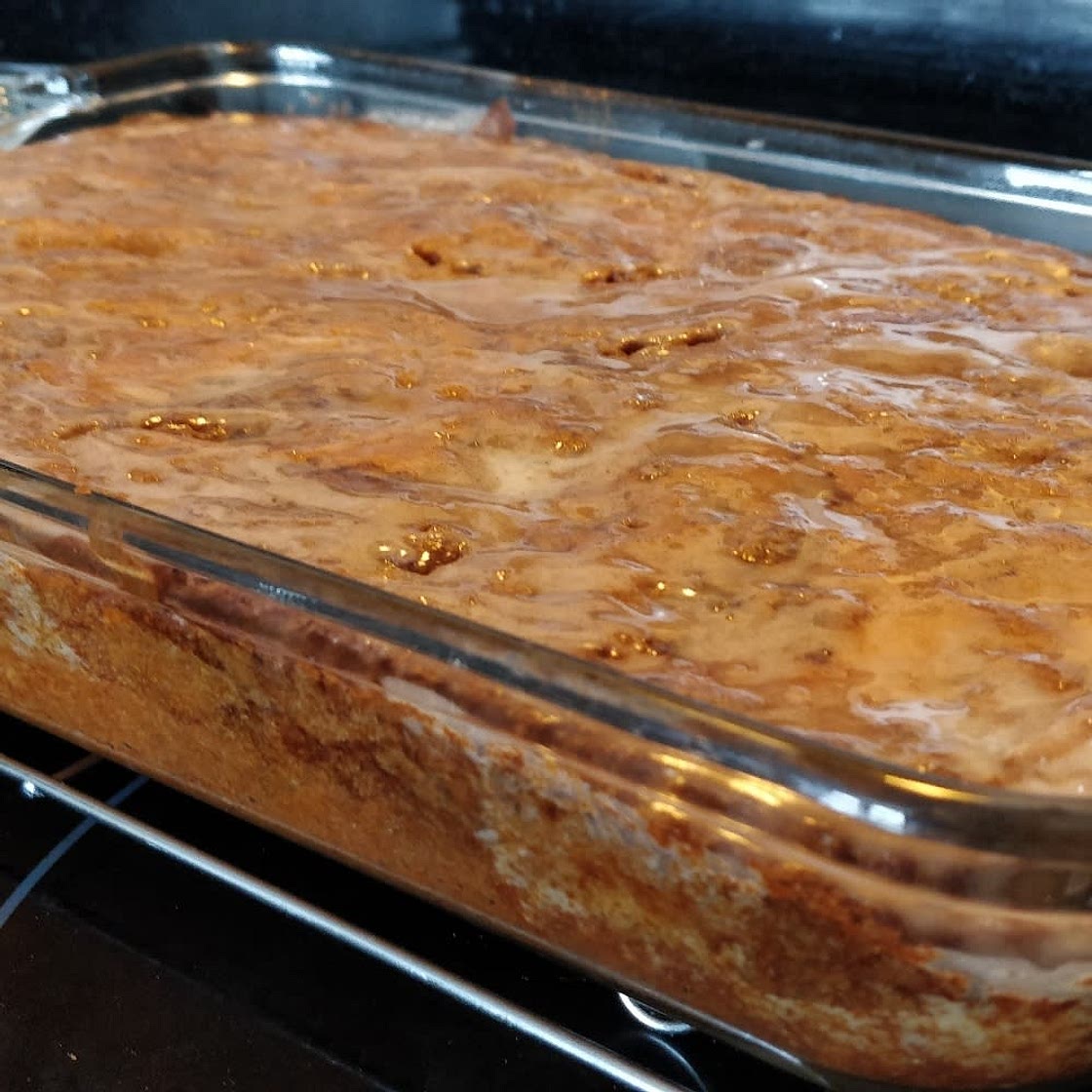 Honey Bun Cake