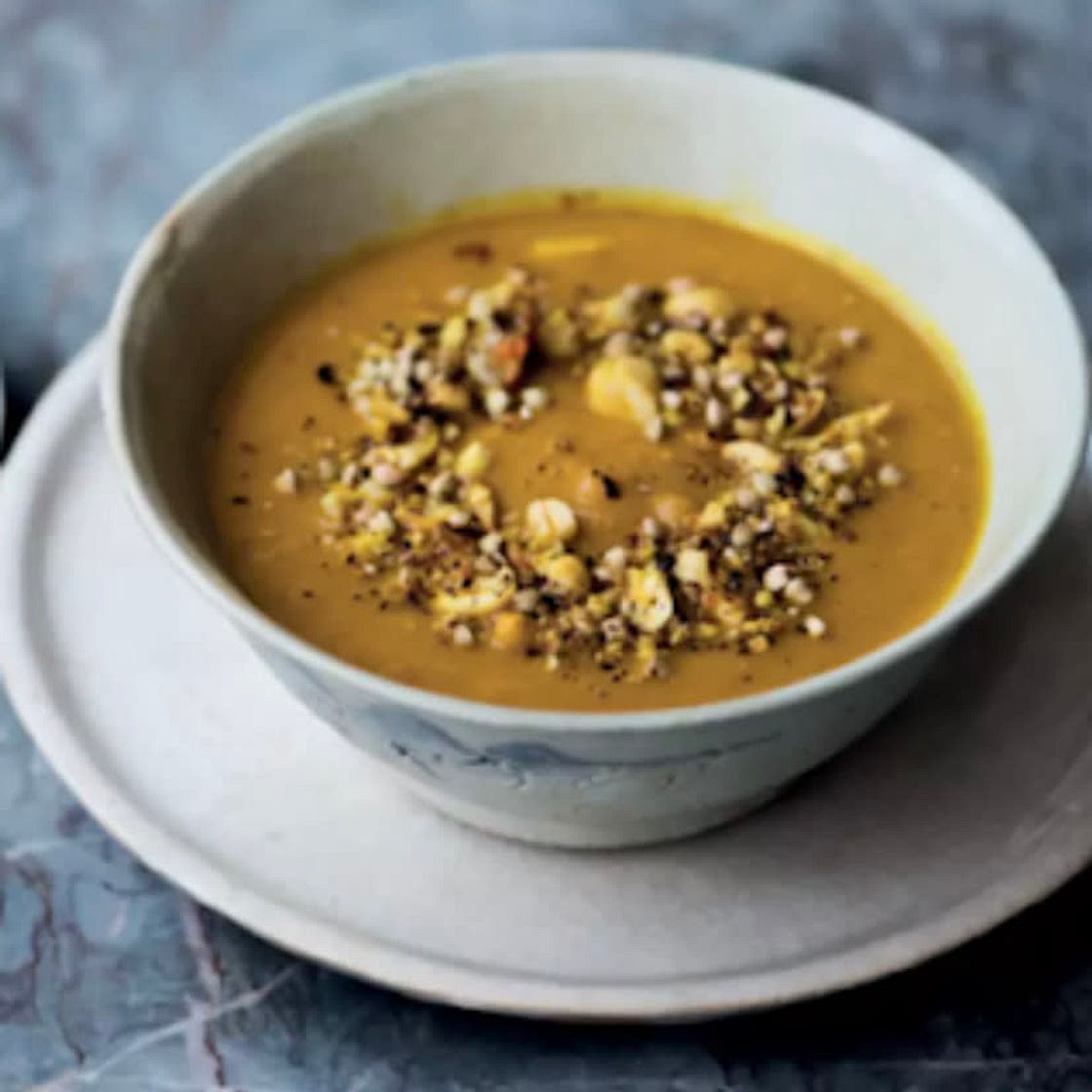 ginger and turmeric carrot soup 