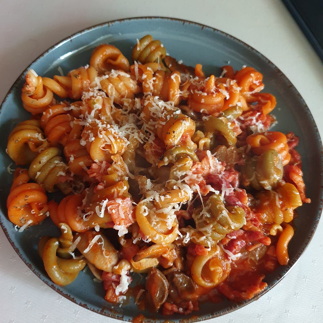 Pasta Milanese with trottole tricolore