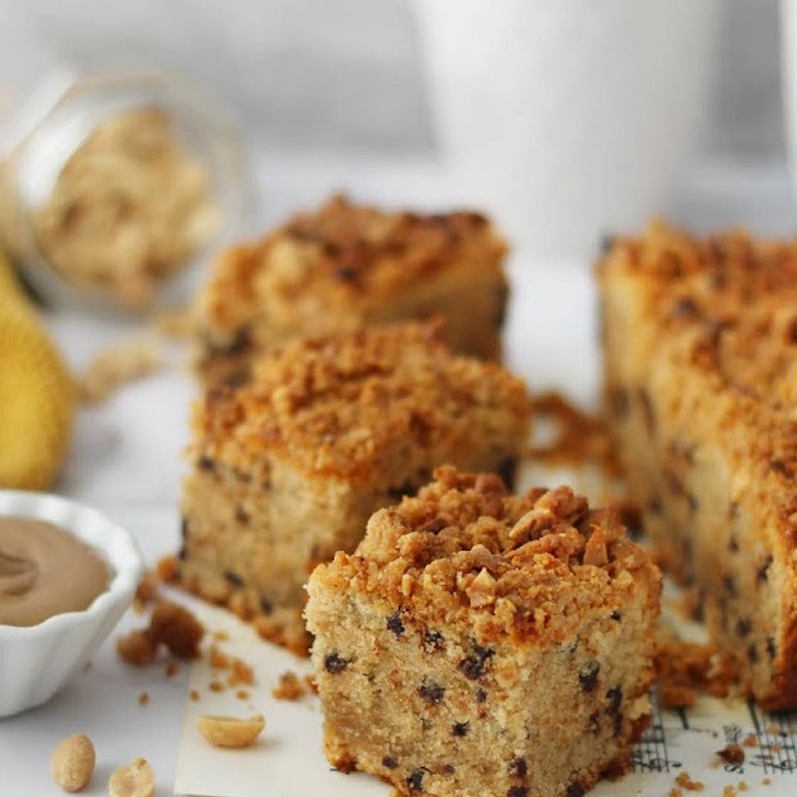 Peanut Butter Crumble Cake