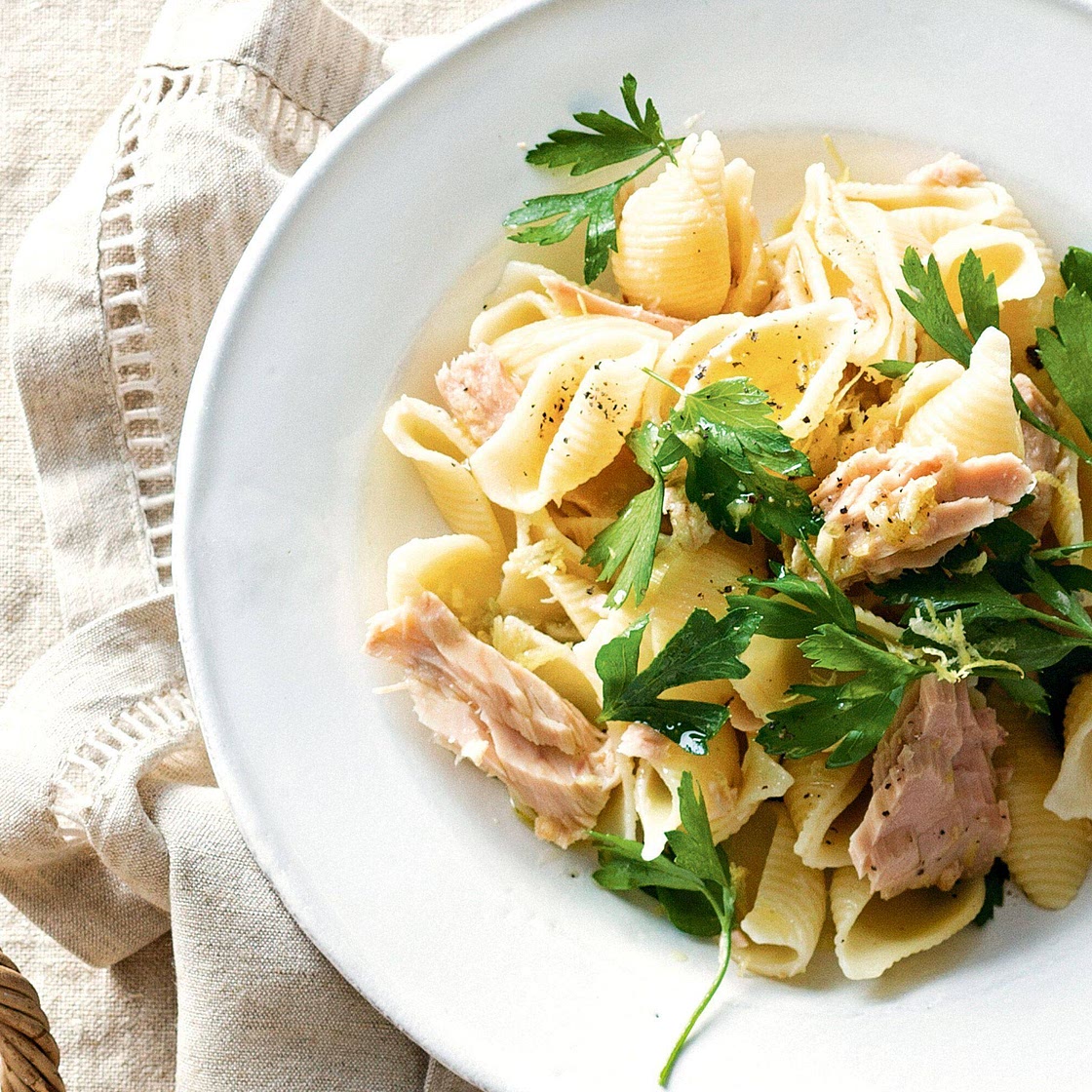 Tuna and lemon pasta