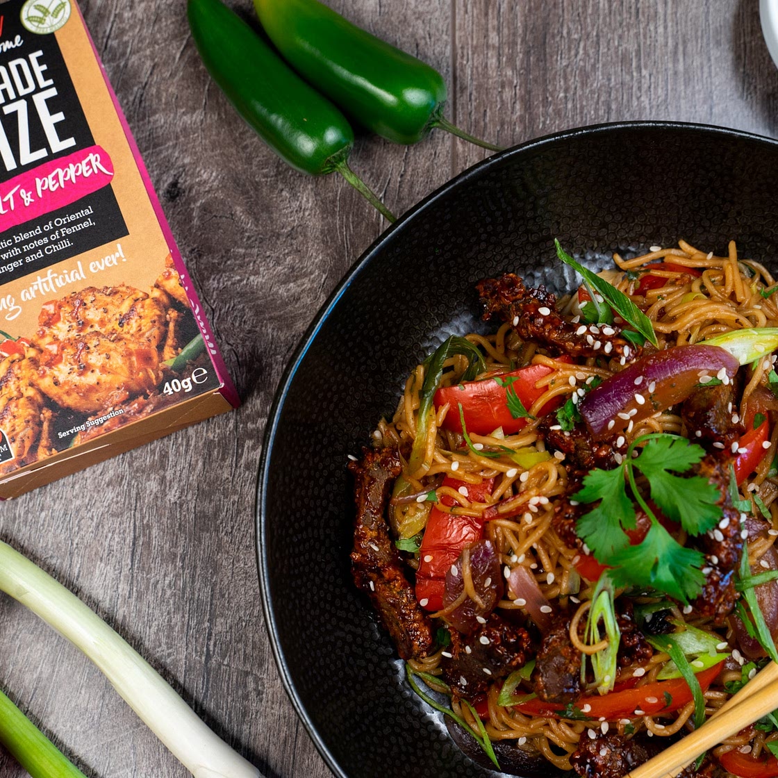 Crispy Chilli Beef Noodles by Pureety