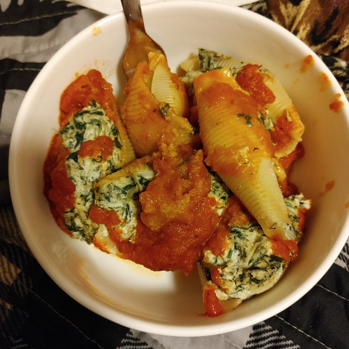 Vegan Stuffed Jumbo Shells with Spinach