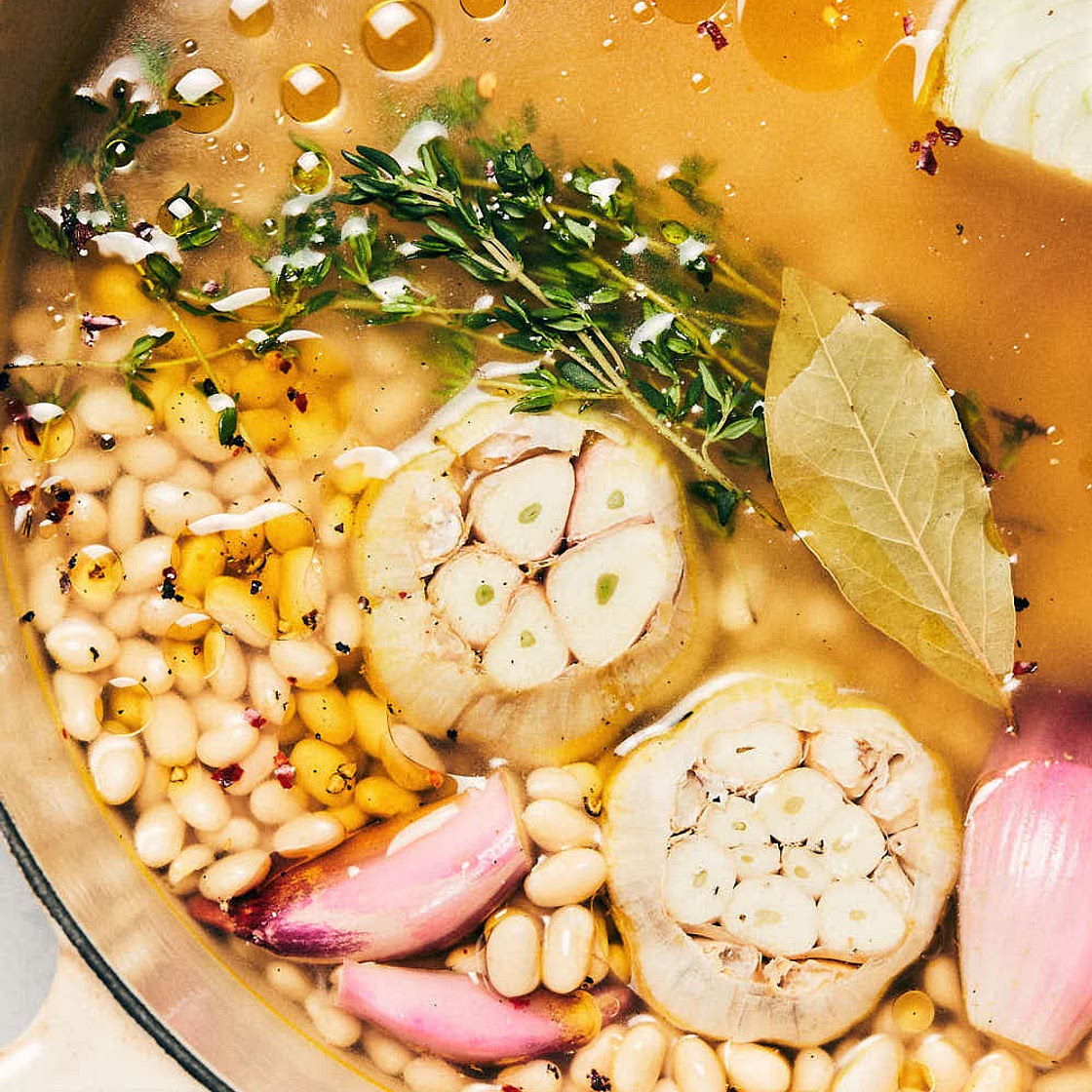 Brothy Oven Baked White Beans
