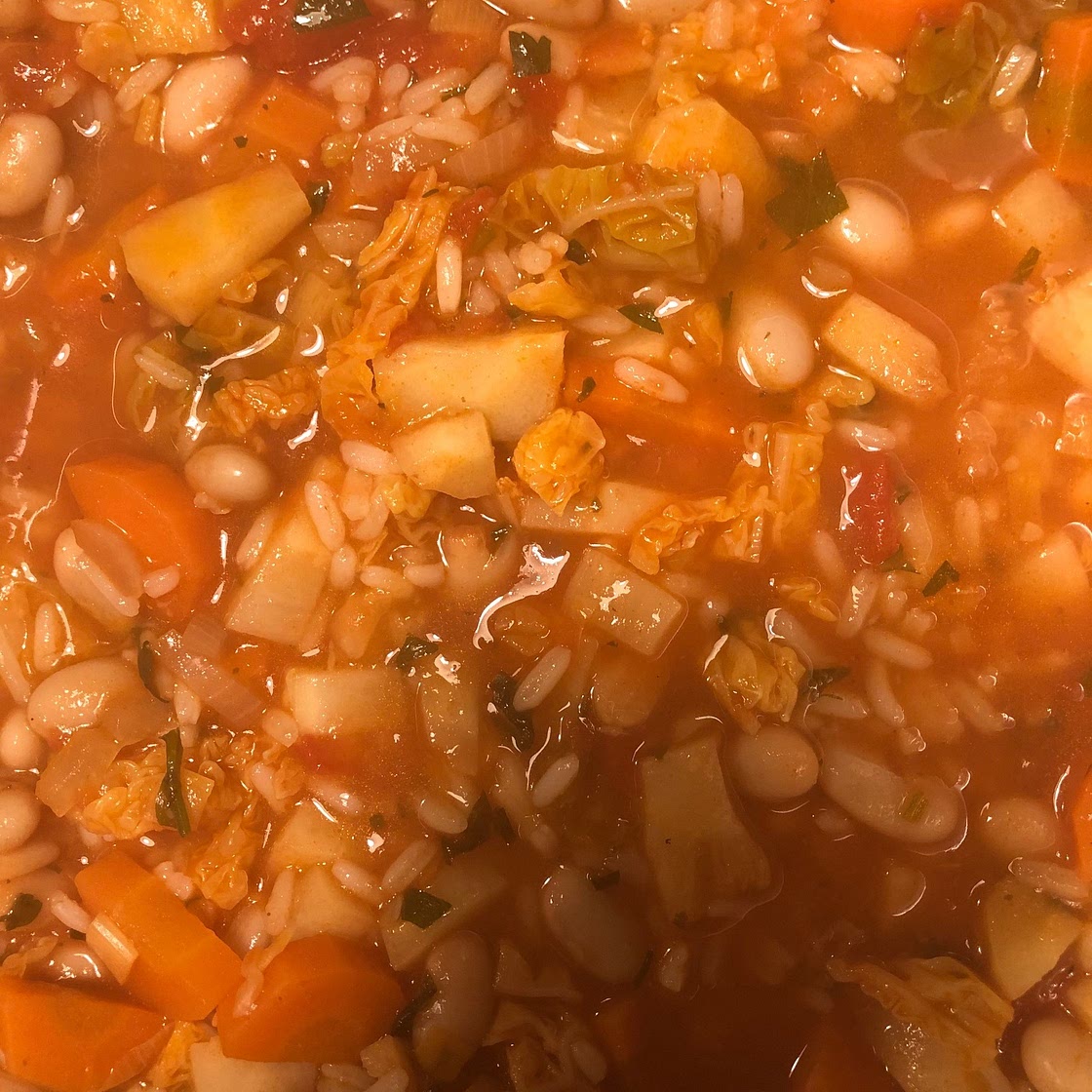 Wirsing-Minestrone mit Reis