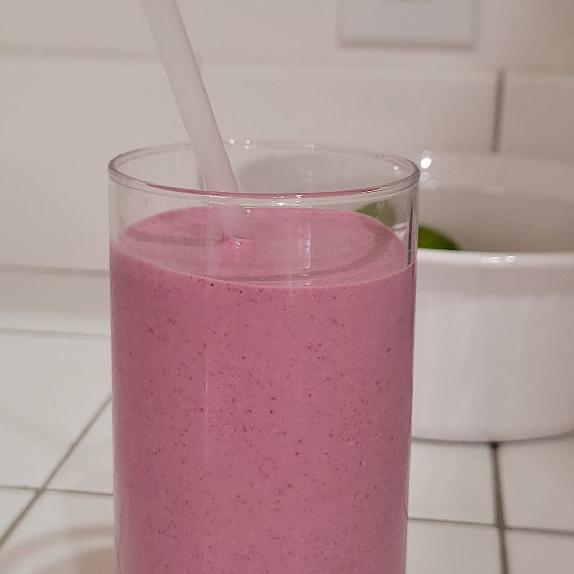 Peanut butter berry smoothie