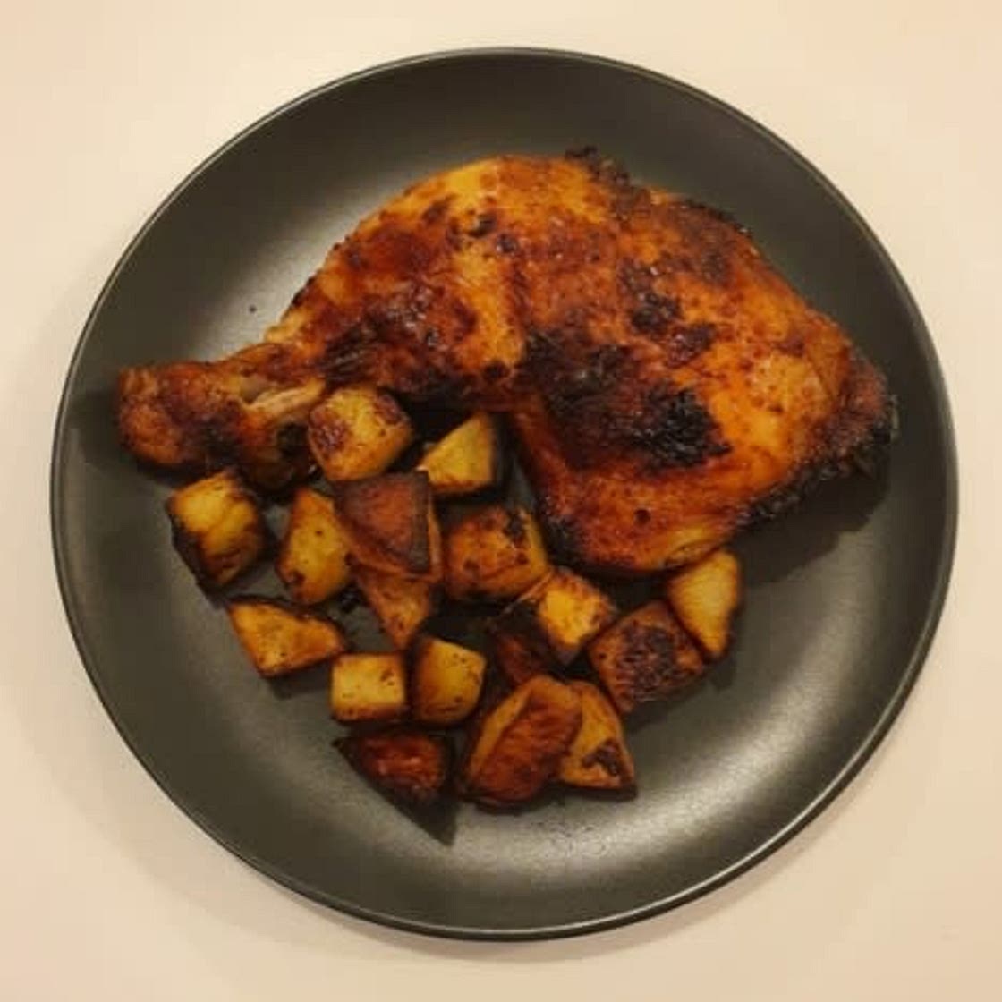 Baked Chicken Leg & Crispy Potatoes