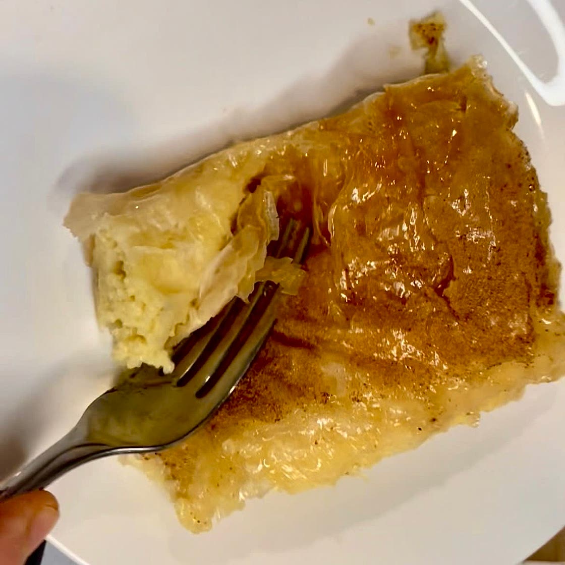 Galaktoboureko (Greek Custard Pastry) 