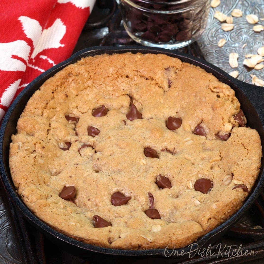 Mini Oatmeal Chocolate Chip Skillet Cookie