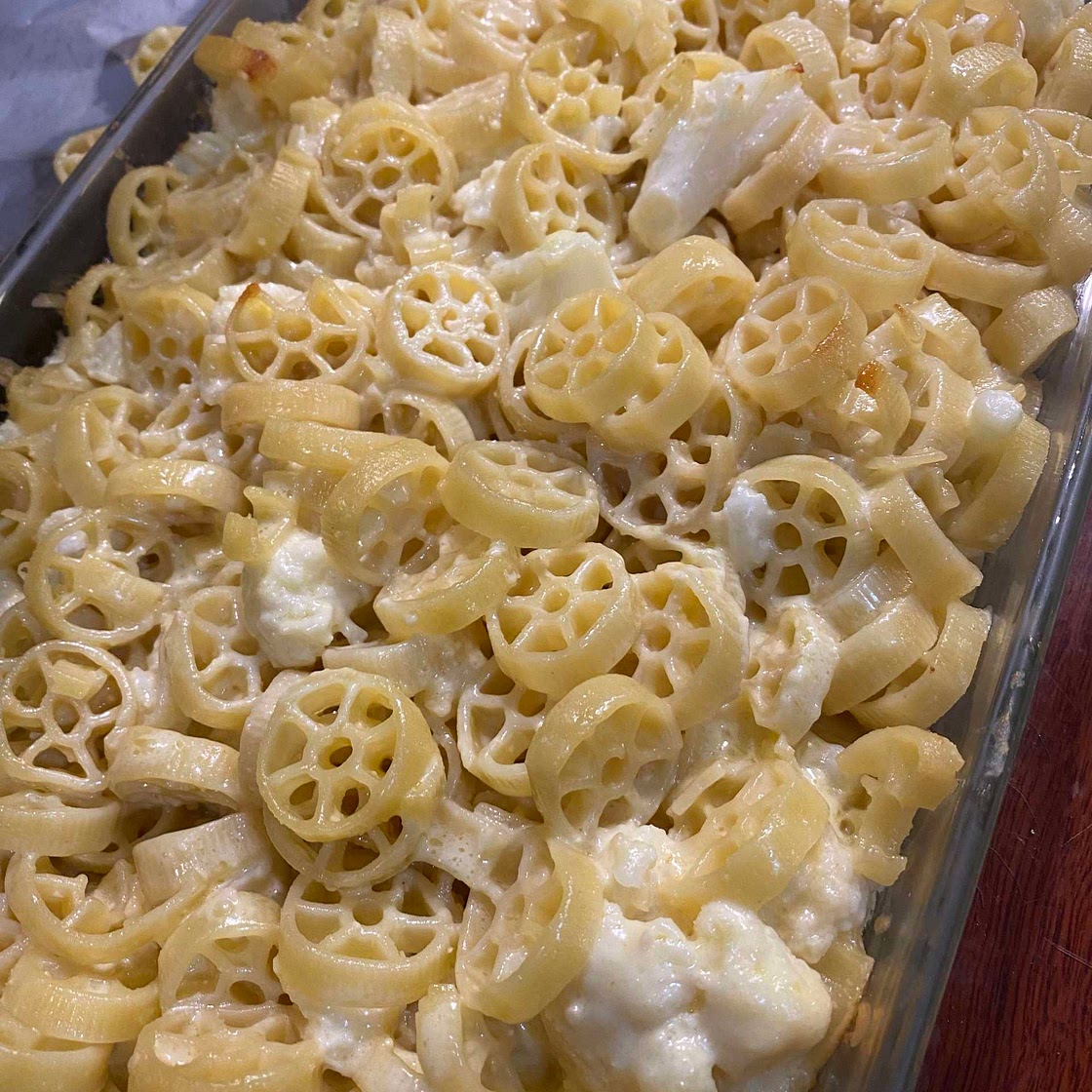 Cauliflower cheese Pasta Bake