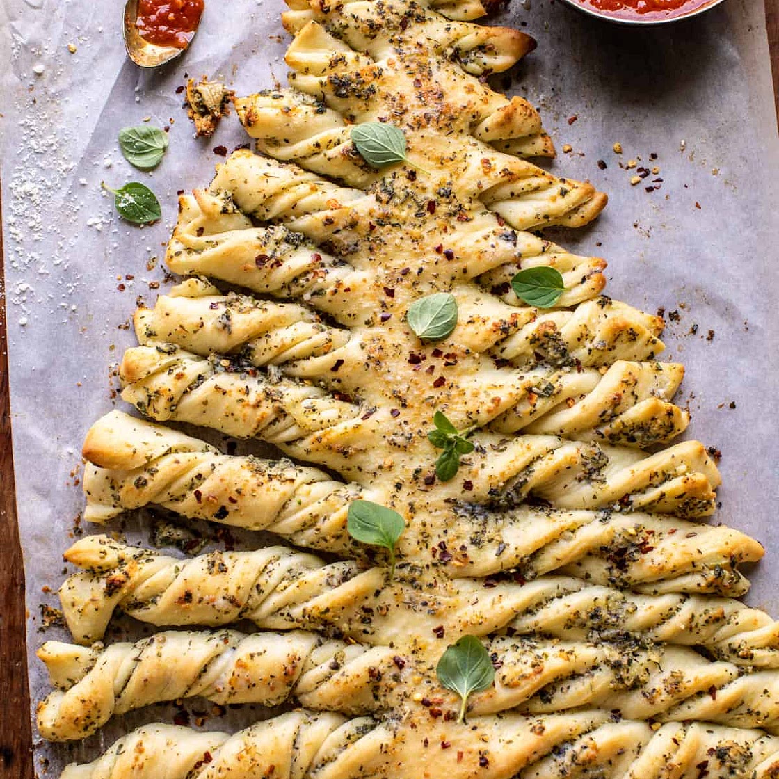 Pull Apart Christmas Tree Garlic Bread