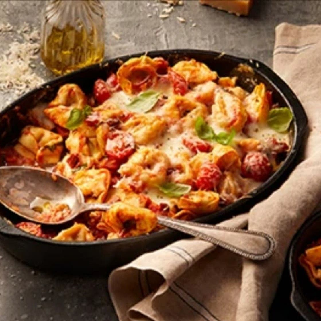 Tortelliniauflauf Caprese