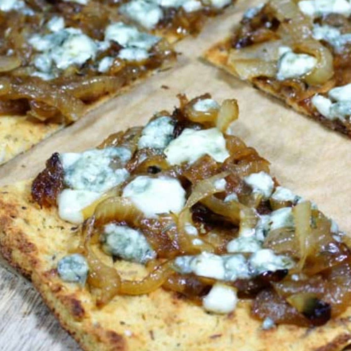 Boboli Pizza Carmelized Onions & Gorgonzola 