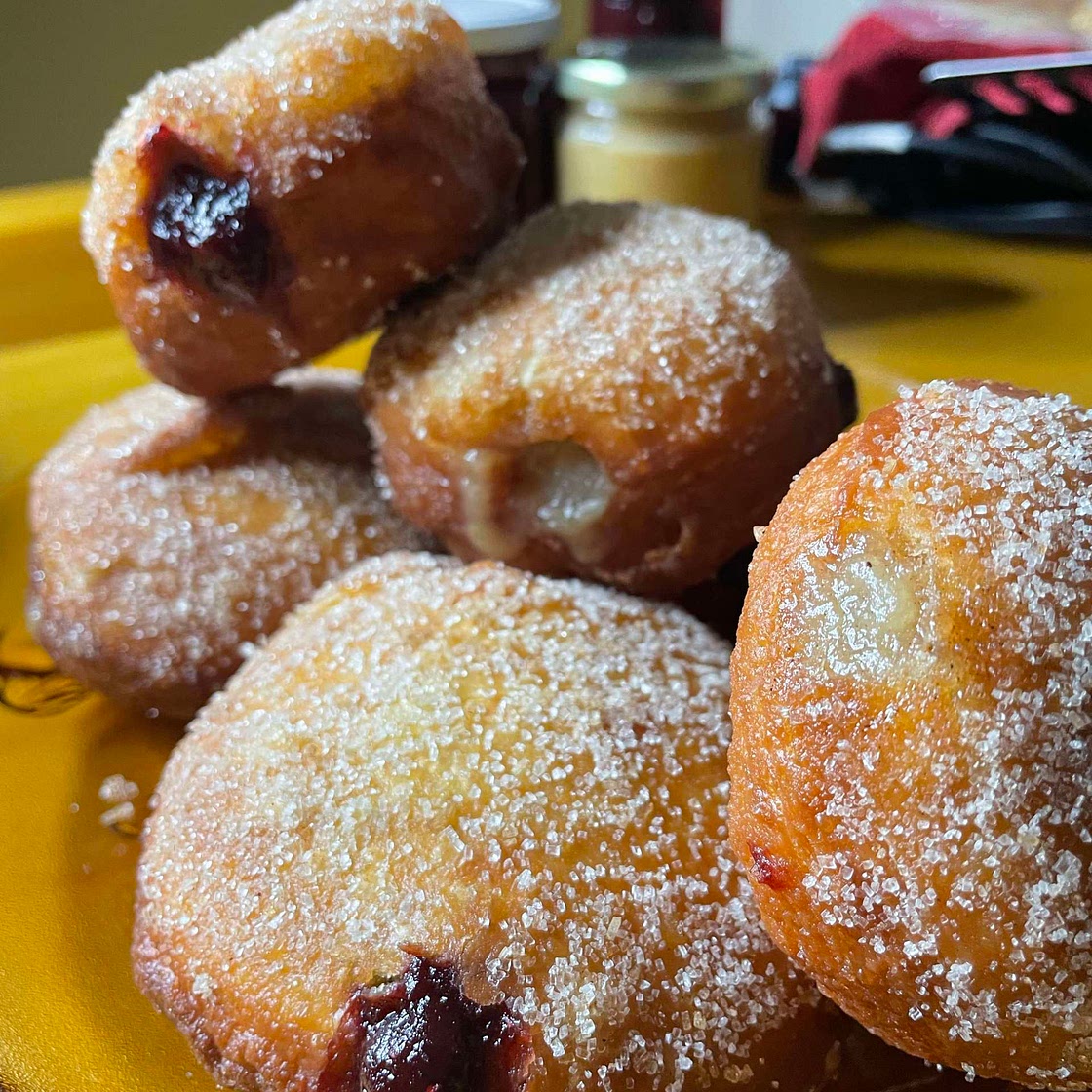 Brioche (doughnuts, buns, loaves)