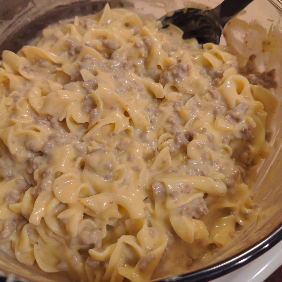 Instant Pot Cheesy Ground Beef and Noodles