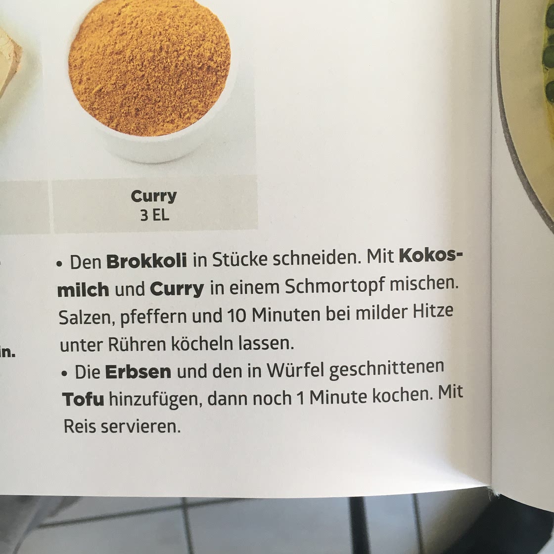 Grünes brokkoli-curry