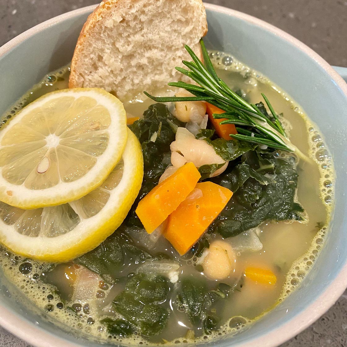 Nourishing White Bean and Lemon Soup