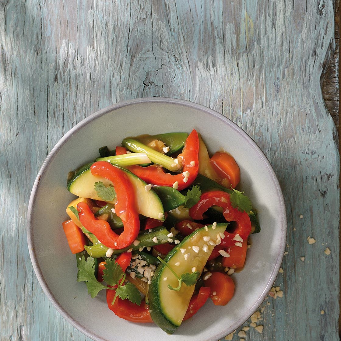 Steamed vegetables with soy sauce