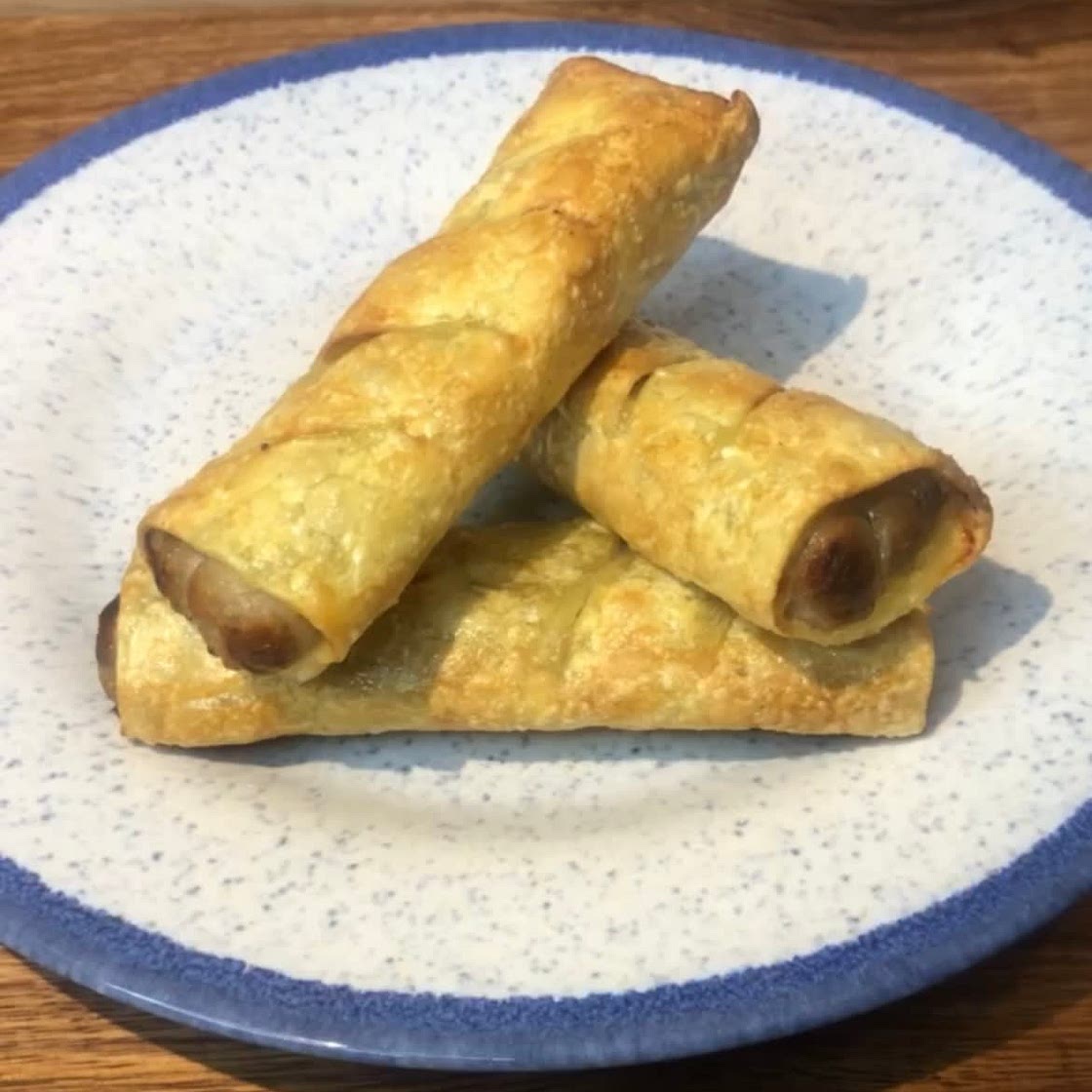 Crispy cannelloni sausage rolls 