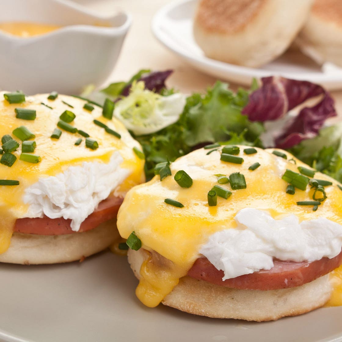 Low-Fat Eggs Benedict