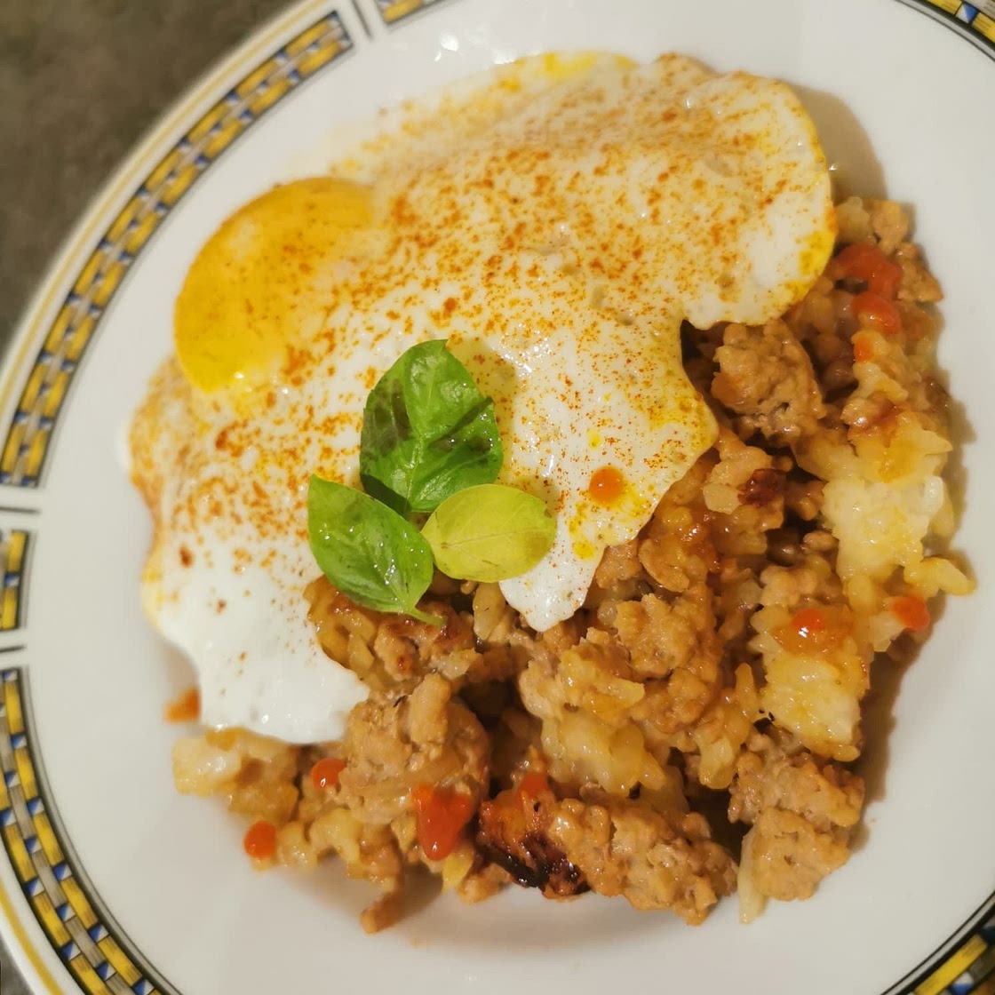 Thai Minced Pork Basil with fried egg