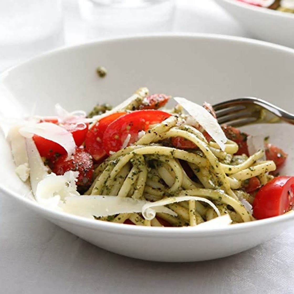 Linguine with mint and almond pesto and tomatoes