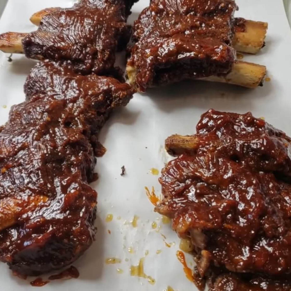 How to make slow cooker barbequed beef ribs - Life with Susan