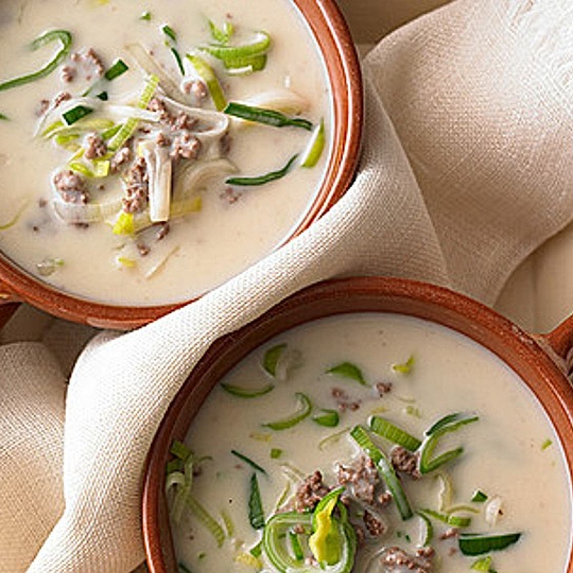 Käse-Lauch-Suppe mit Hackfleisch