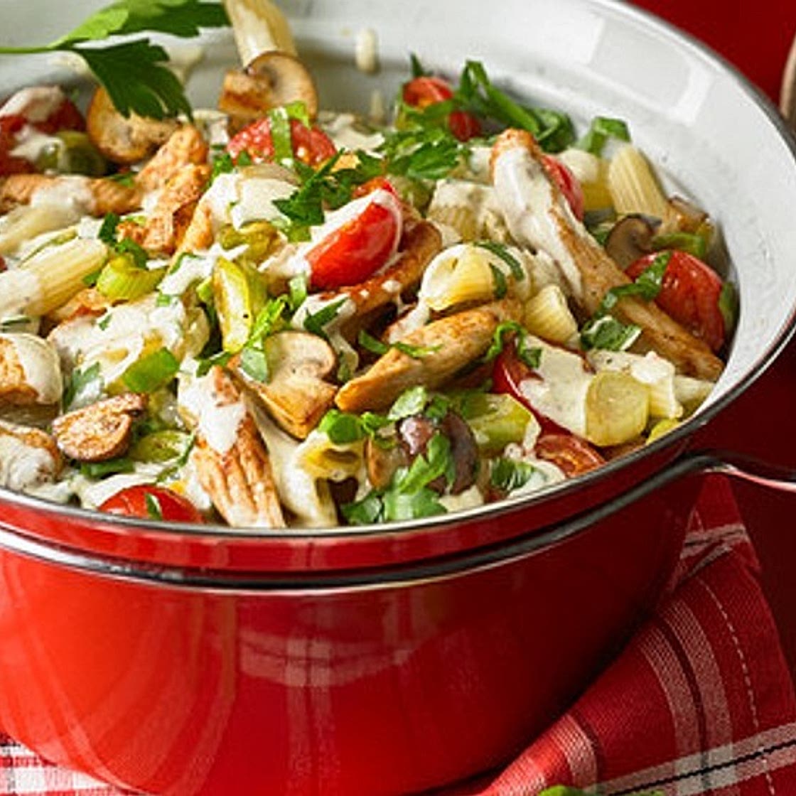 One Pot Pasta mit Pute und Pilzen