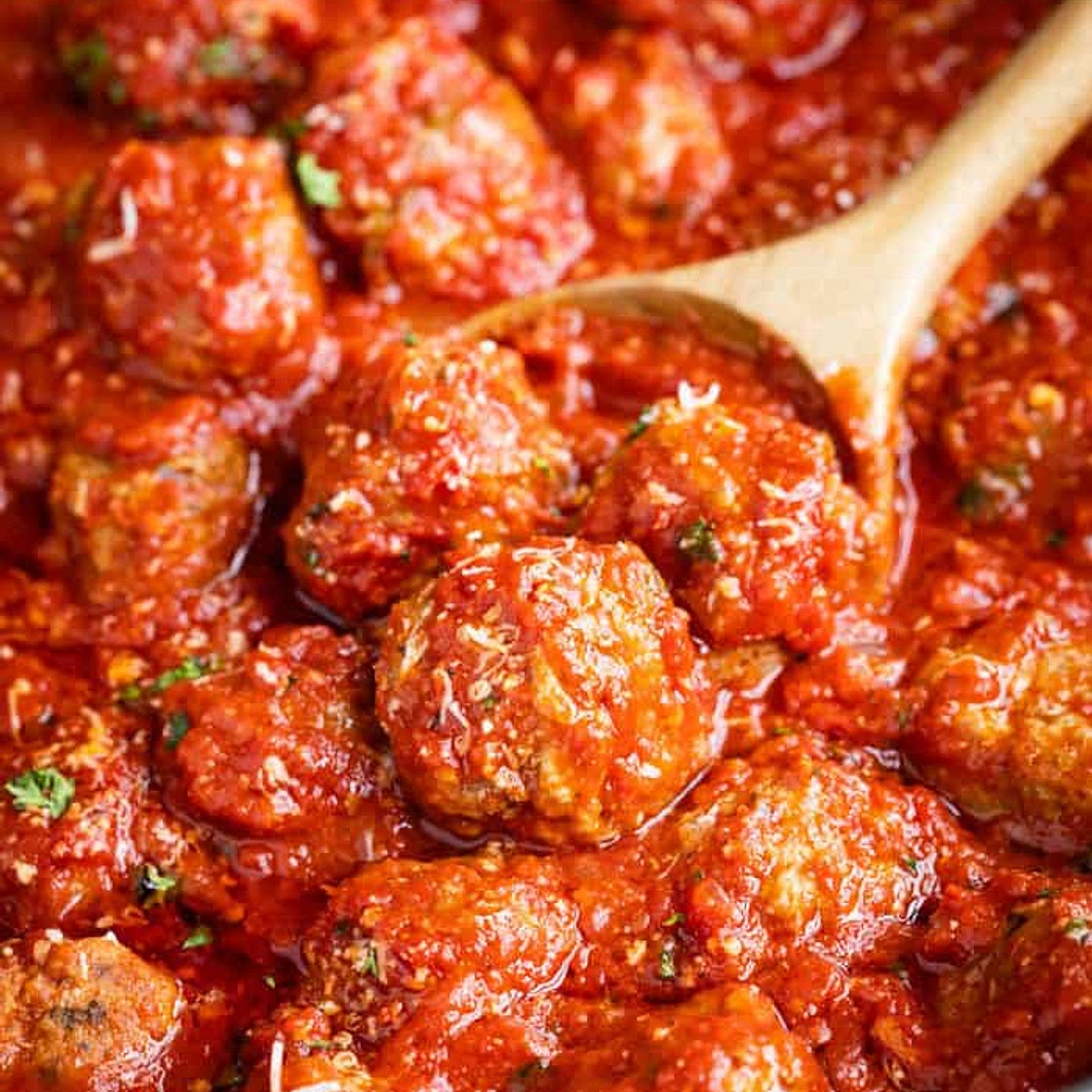 Meatballs in rich tomato Mariana sauce