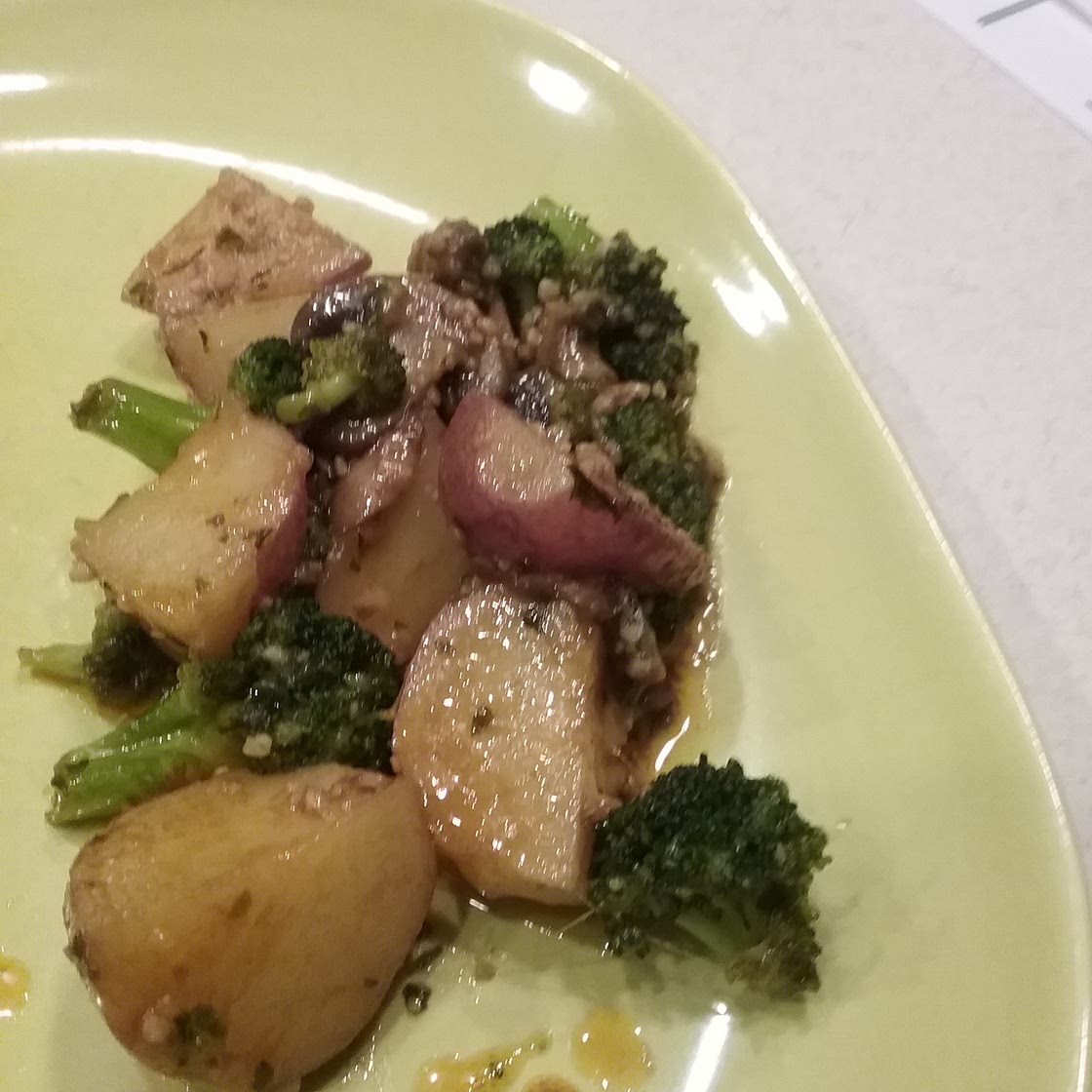 Quick,  easy red potato veggie side