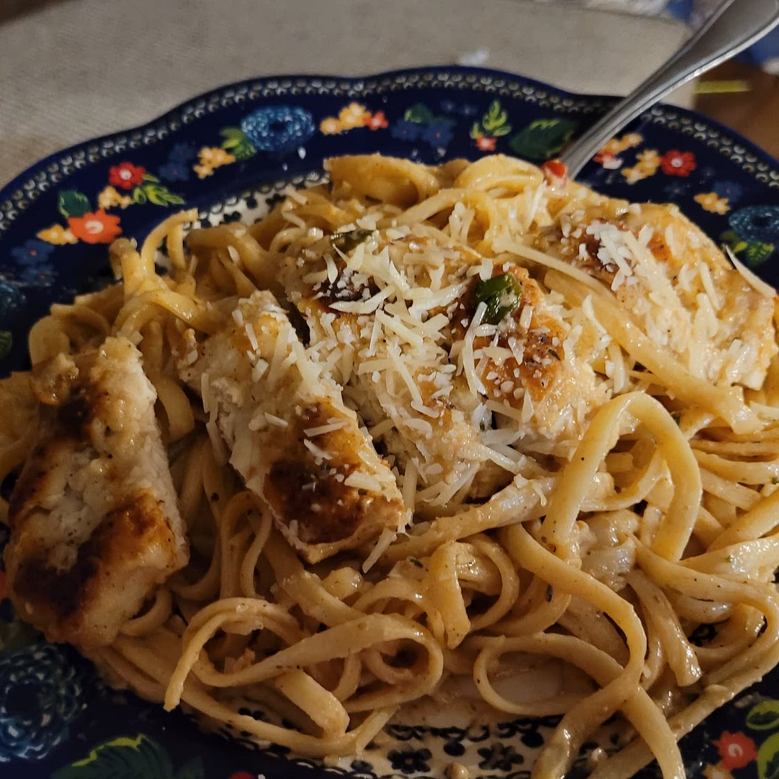 Italian Chicken Pasta in Creamy White Wine Parmesan Cheese Sauce