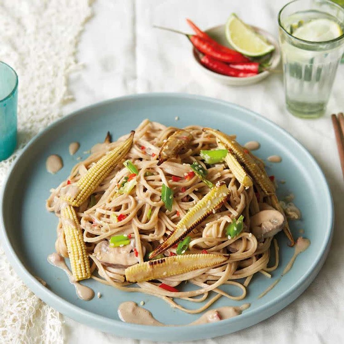 Satay noodles, baby corn and chestnut mushrooms