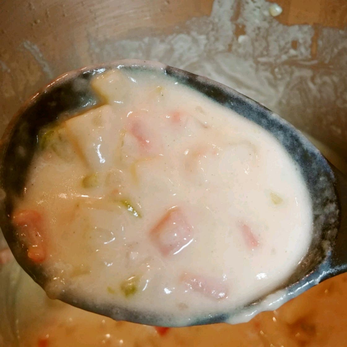 Delicious Ham and Potato Soup