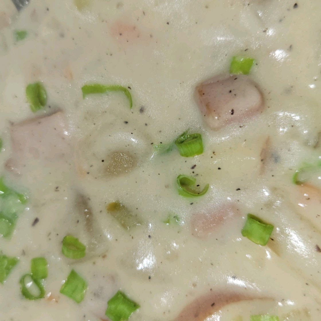 Delicious Ham and Potato Soup