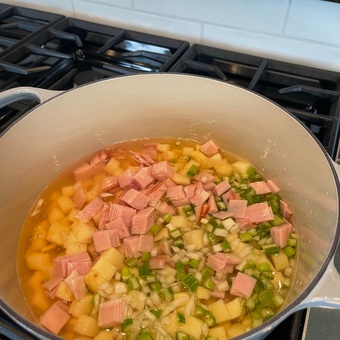 Delicious Ham and Potato Soup