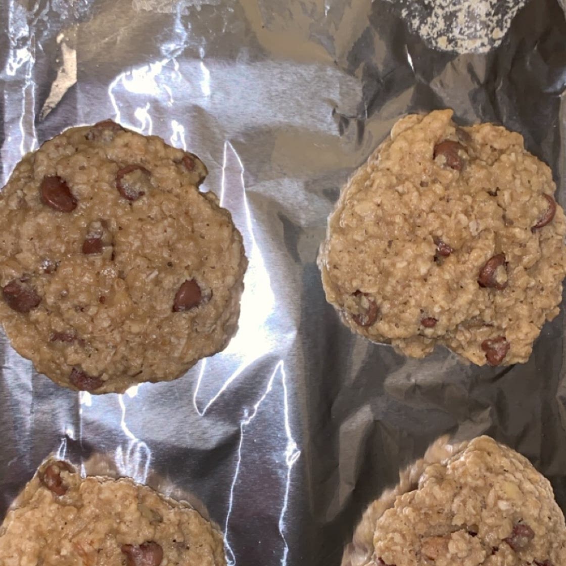 Chewy Chocolate Chip Oatmeal Cookies