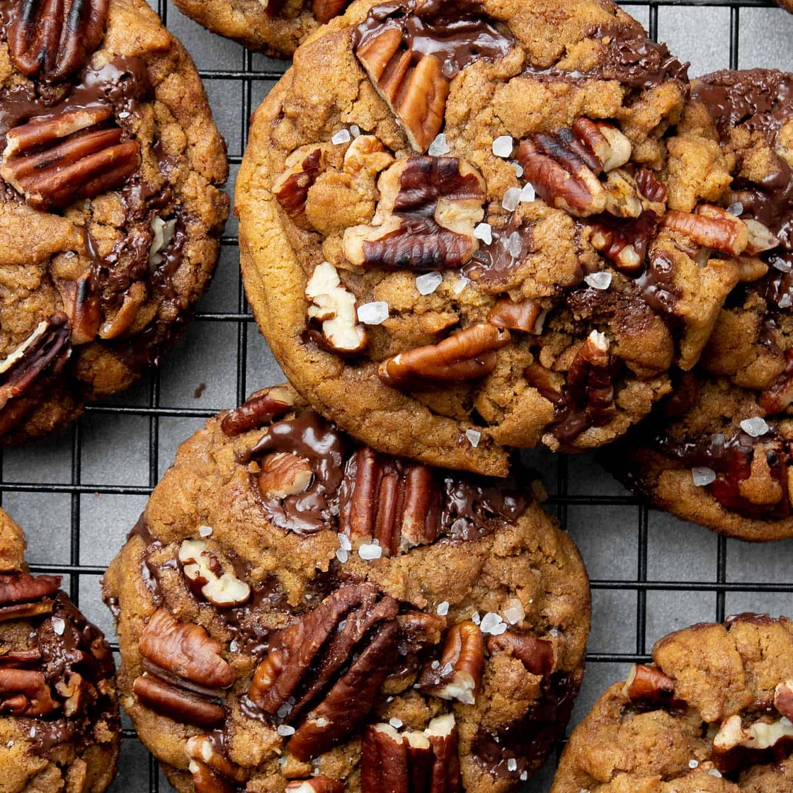 The Best Pecan Chocolate Chip cookies (VIDEO)
