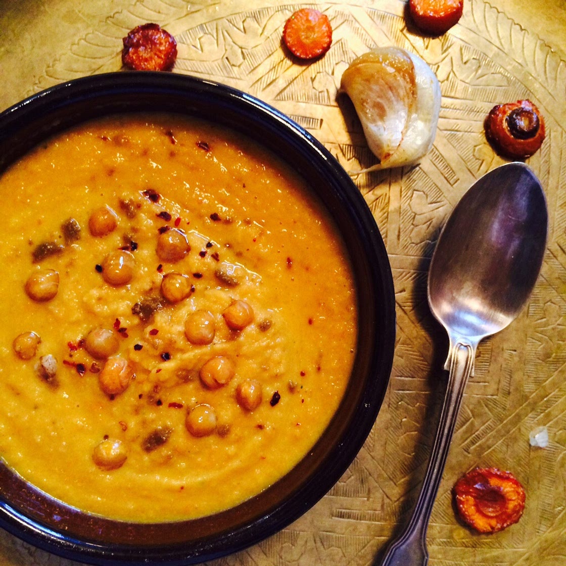 Roasted Carrot, Chickpea & Garlic Soup (Jack Monroe)