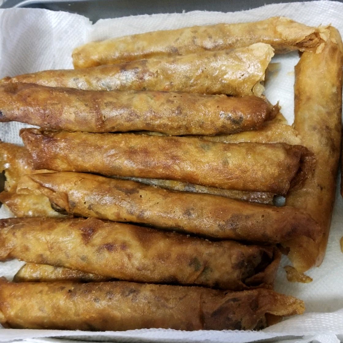 Traditional Filipino Lumpia