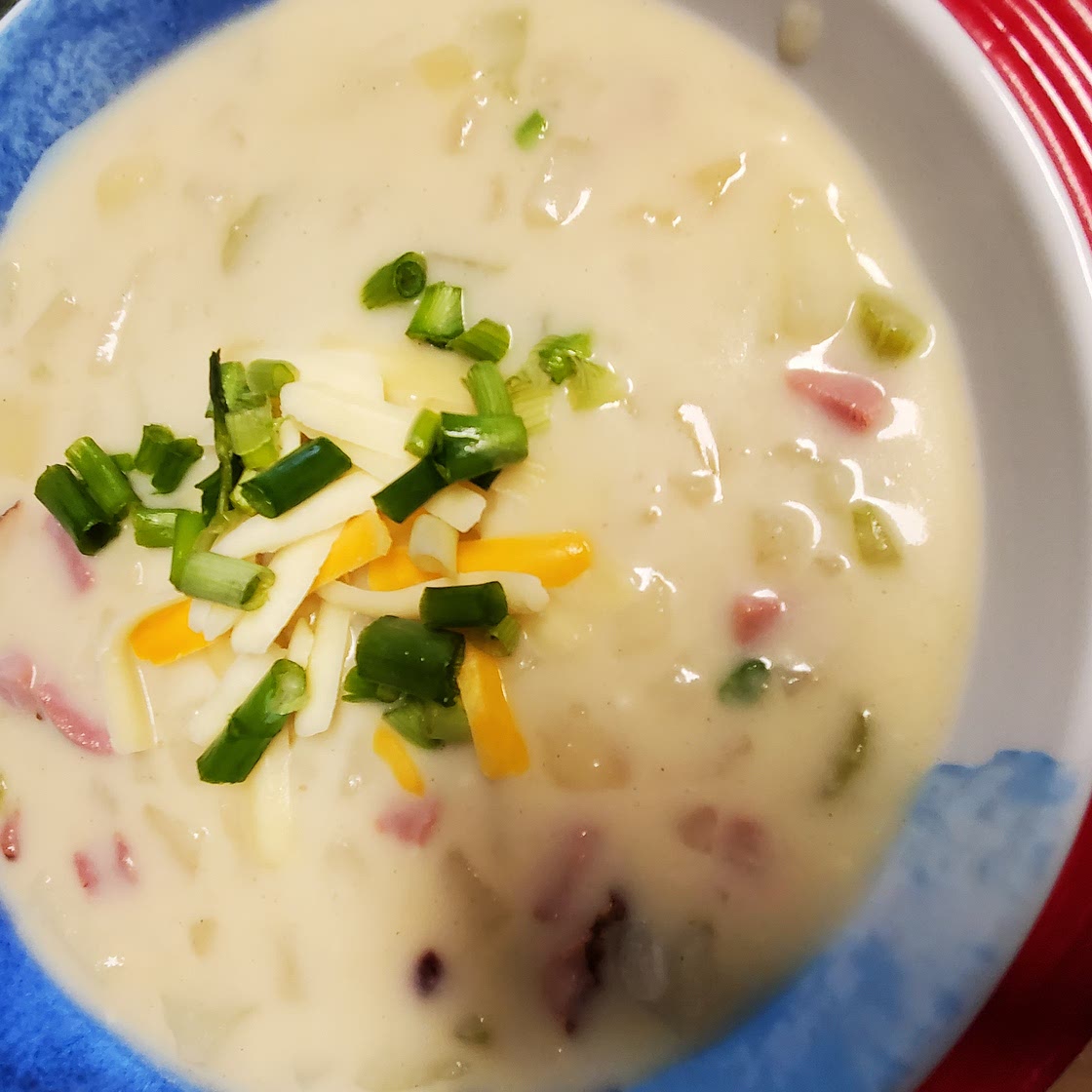 Delicious Ham and Potato Soup