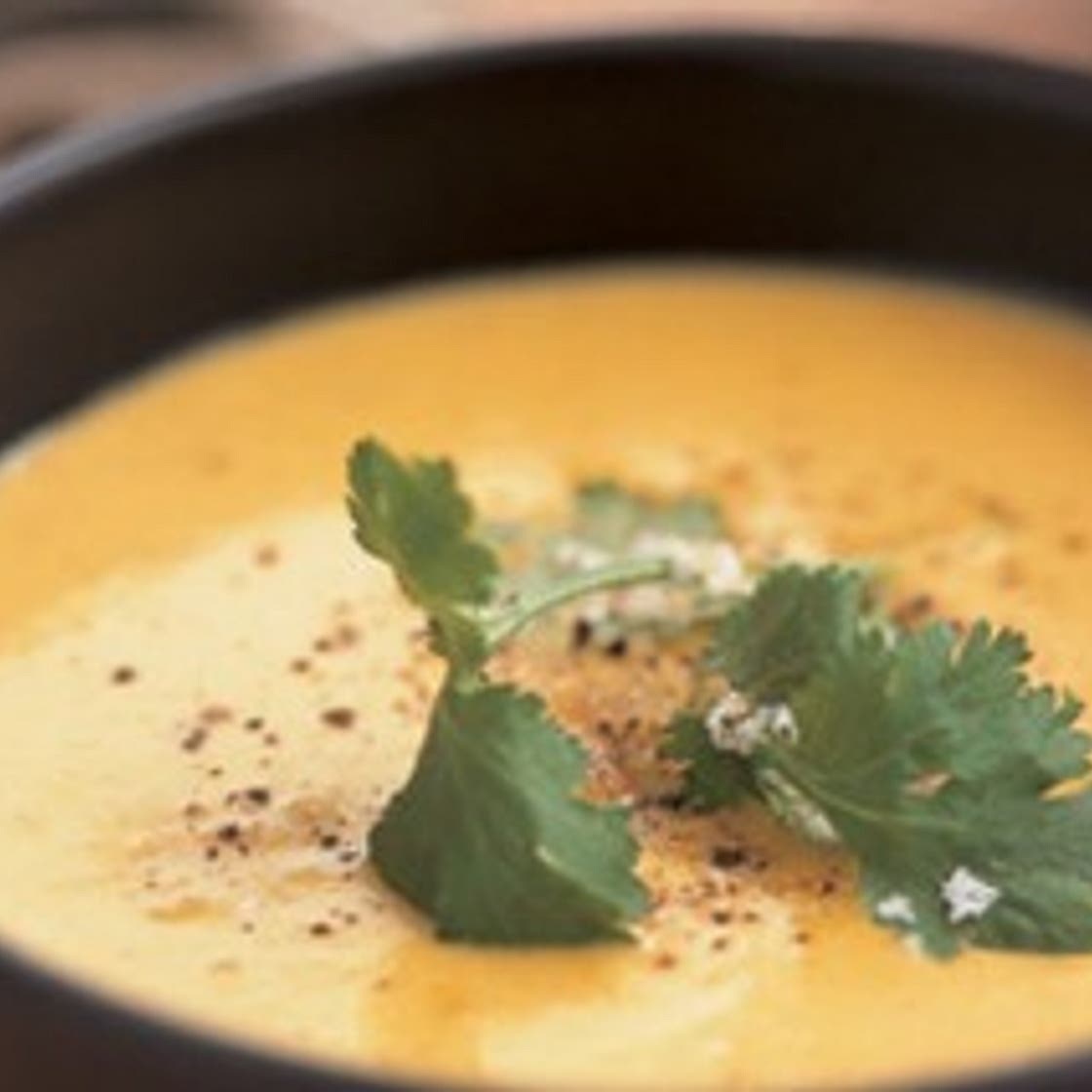 Spicy parsnip soup
