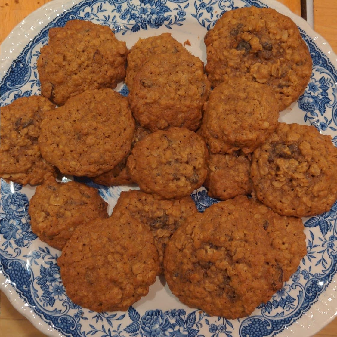Vanishing Oatmeal Raisin Cookies