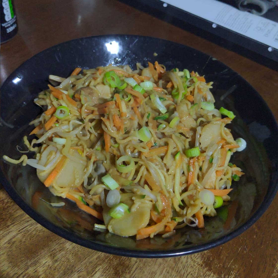 Peanut Chicken Noodles