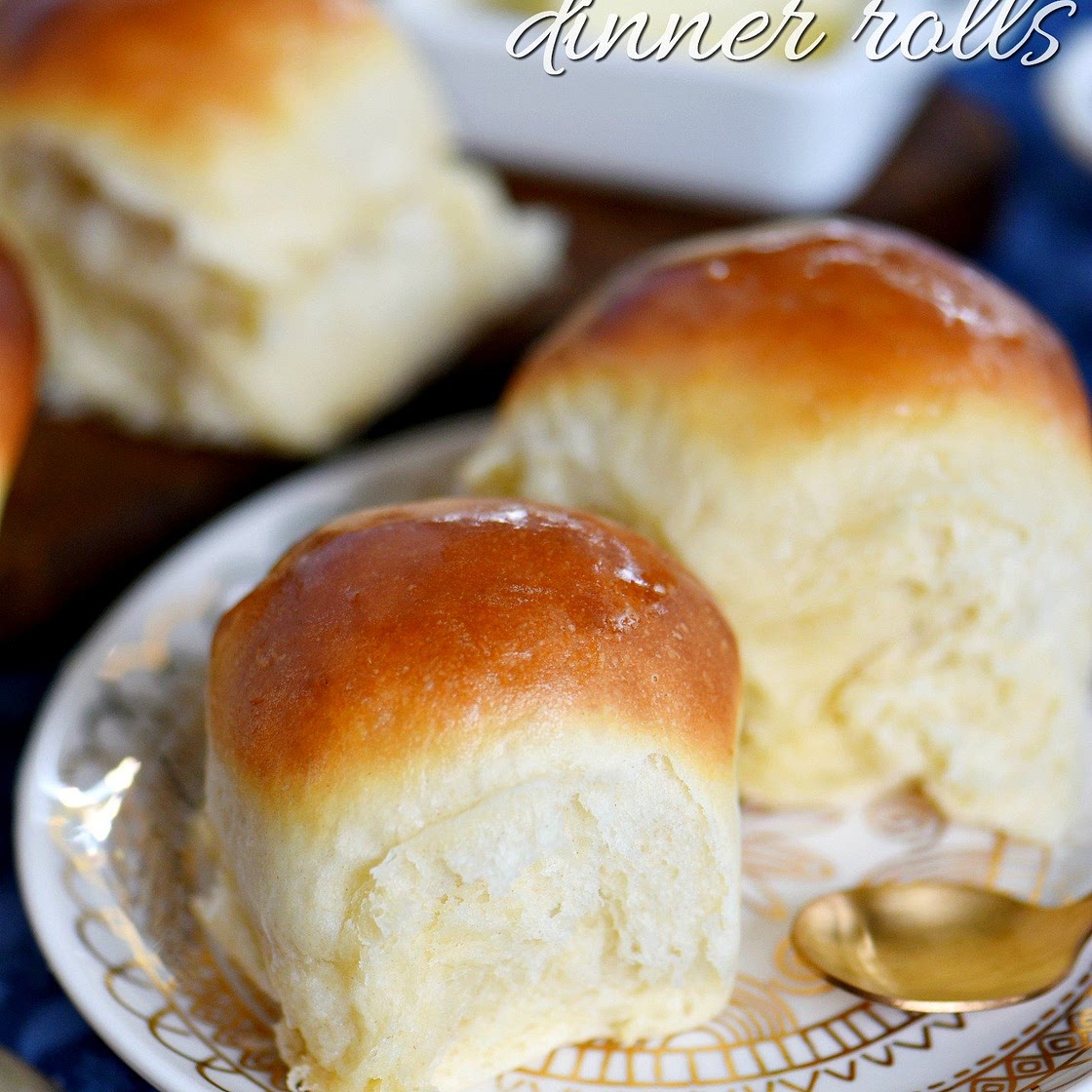 The BEST Dinner Rolls