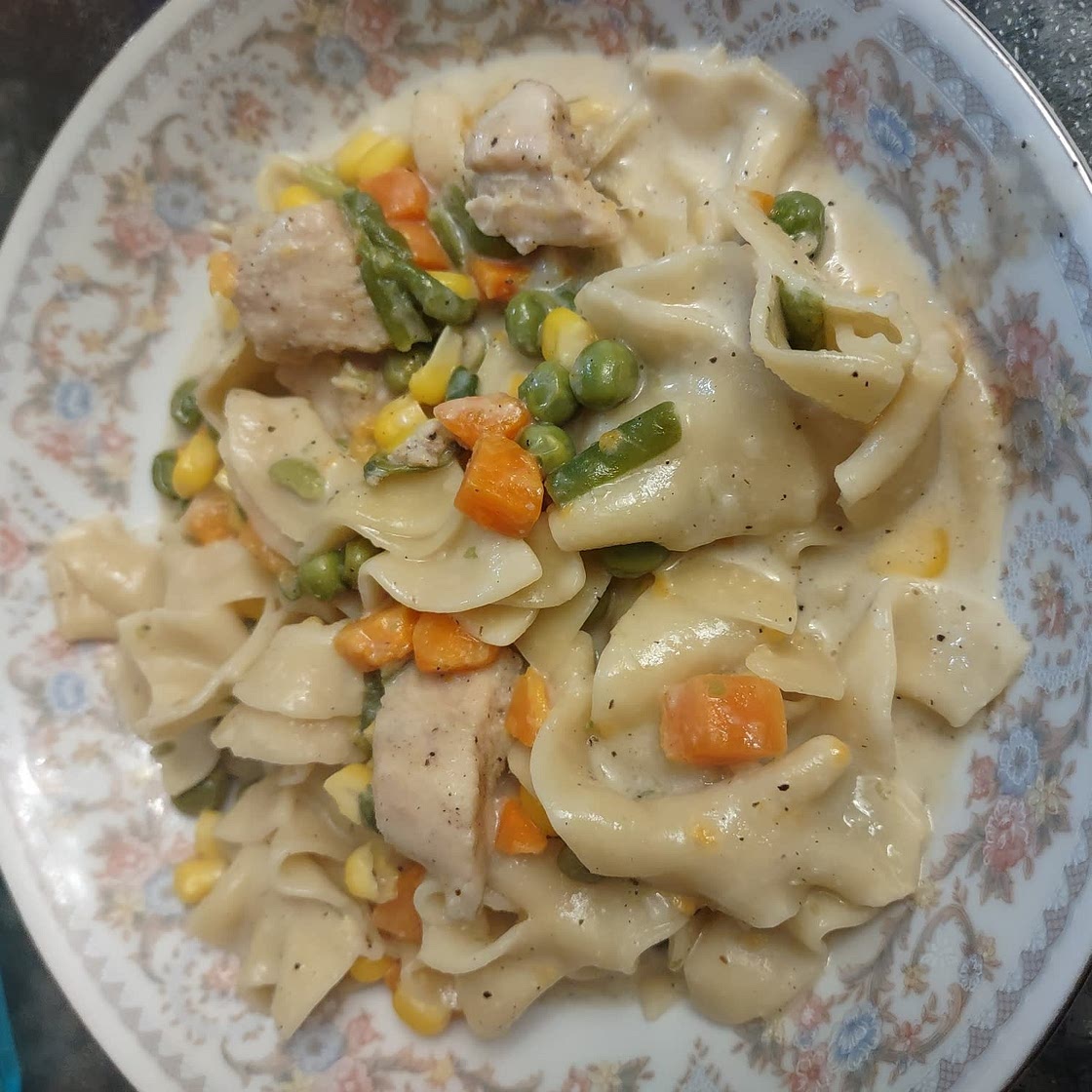 Instant Pot Chicken Pot Pie Casserole