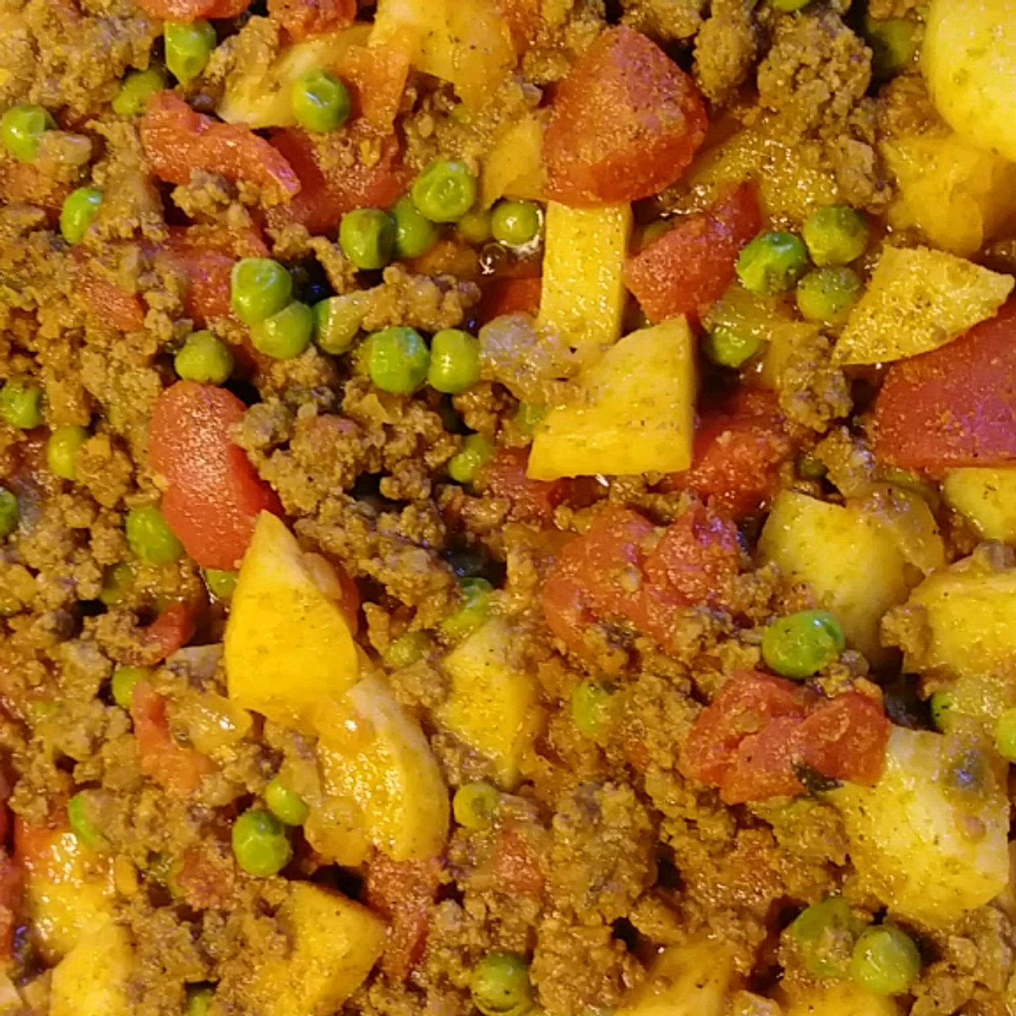 Keema Aloo (Ground Beef and Potatoes)